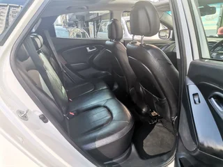 2016 Hyundai ix35 2.0 CRDi R 4x4 AT, White with 96000km available now!