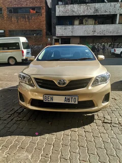 2013 Toyota Corolla 1.3 Professional, Gold with 85000km available now!