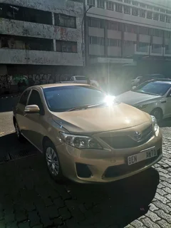 2013 Toyota Corolla 1.3 Professional, Gold with 85000km available now!