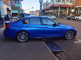2013 BMW 320d, Blue with 130000km available now!
