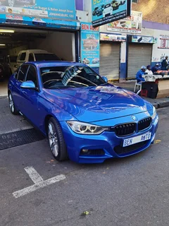 2013 BMW 320d, Blue with 130000km available now!
