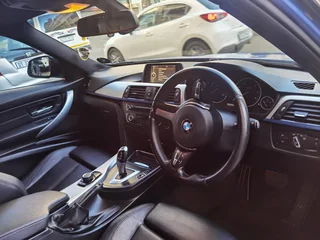 2013 BMW 320d, Blue with 130000km available now!