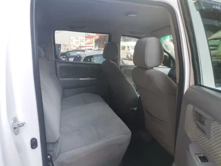 2008 Toyota Hilux 3.0 D-4D D/Cab 4x4 Raider, White with 107000km available now!