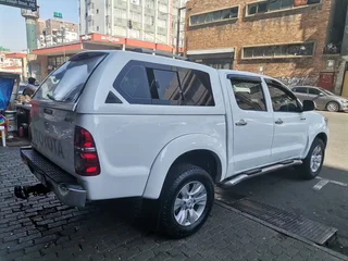 2008 Toyota Hilux 3.0 D-4D D/Cab 4x4 Raider, White with 107000km available now!