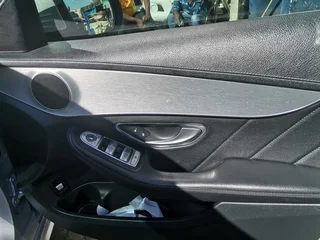 2016 Mercedes-Benz C 180 CGI BlueEFFICIENCY Avantgarde, Silver with 112000km available now!