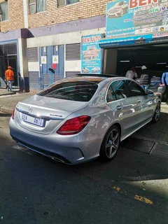 2016 Mercedes-Benz C 180 CGI BlueEFFICIENCY Avantgarde, Silver with 112000km available now!