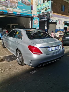 2016 Mercedes-Benz C 180 CGI BlueEFFICIENCY Avantgarde, Silver with 112000km available now!