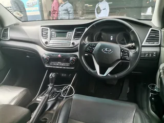 2016 Hyundai Tucson 2.0 Premium AT, Grey with 104000km available now!