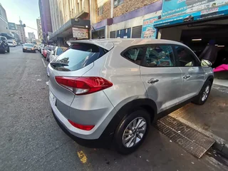 2016 Hyundai Tucson 2.0 Premium AT, Silver with 72000km available now!