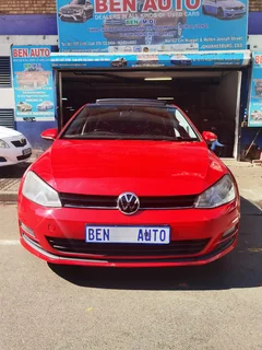 2014 Volkswagen Golf 7 1.4 TSI BMT Comfortline, Red with 105000km available now!