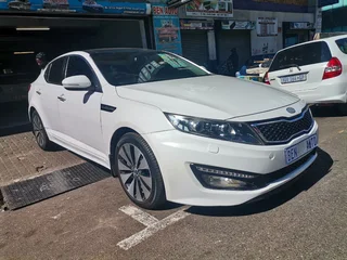 2013 Kia Optima 2.4 AT, White with 109000km available now!