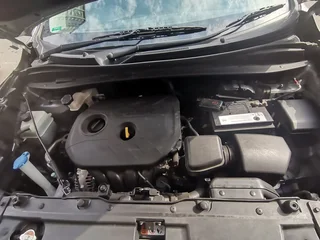 2015 Hyundai ix35 2.0 Premium 4x2 AT, Silver with 96000km available now!