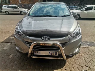 2015 Hyundai ix35 2.0 Premium 4x2 AT, Silver with 96000km available now!