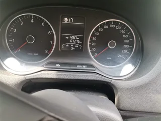 2011 Volkswagen Polo 1.4 Comfortline, Grey with 67000km available now!