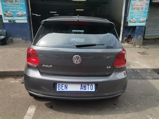 2011 Volkswagen Polo 1.4 Comfortline, Grey with 67000km available now!