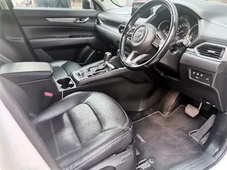2017 Mazda CX-5 2.2 DE Active 4x2 AT, White with 71000km available now!