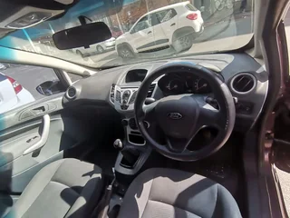 2011 Ford Fiesta 1.4 Ambiente, Purple with 118000km available now!