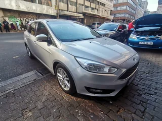 2011 Ford Focus 1.0 EcoBoost Trend 5-Door, Silver with 91000km available now!