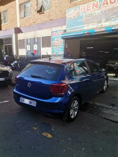 2019 Volkswagen Polo 1.0 Comfortline, Blue with 64000km available now!