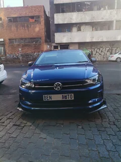 2019 Volkswagen Polo 1.0 Comfortline, Blue with 64000km available now!
