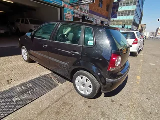 2007 Volkswagen Polo 1.4 Comfortline, Black with 91000km available now!
