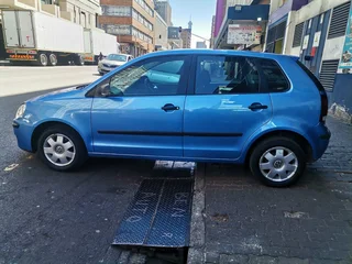 2009 Volkswagen Polo 1.4 Comfortline, Blue with 92000km available now!