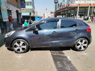 2014 Kia Rio 1.4 5-Door, Grey with 99000km available now!
