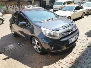 2014 Kia Rio 1.4 5-Door, Grey with 99000km available now!