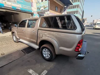 2008 Toyota Hilux 2.7 VVT-i D/Cab RB Raider, Gold with 107000km available now!