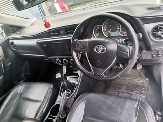 2018 Toyota Corolla 1.6 Prestige, White with 92000km available now!