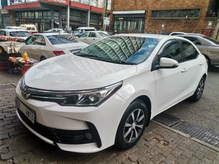 2018 Toyota Corolla 1.6 Prestige, White with 92000km available now!