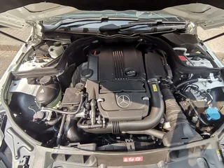 2013 Mercedes-Benz C 250 BlueEFFICIENCY Avantgarde 7G-Tronic, White with 96000km available now!