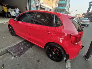 2012 Volkswagen Polo 1.4 Comfortline, Red with 82000km available now!