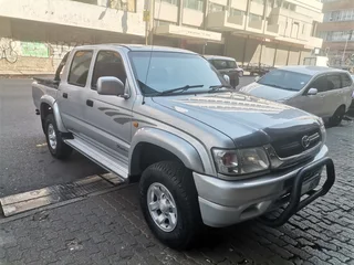 2004 Toyota Hilux 2400D LWB, Silver with 107000km available now!