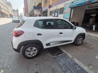 2022 Renault Kwid 1.0 Climber, White with 61000km available now!