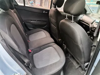 2014 Hyundai i20 1.4 Fluid, Blue with 88000km available now!