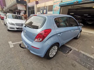2014 Hyundai i20 1.4 Fluid, Blue with 88000km available now!