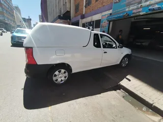 2019 Nissan NP200 1.5 dCi Base, Silver with 77000km available now!