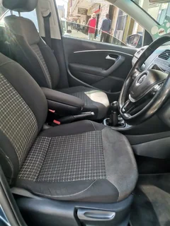 2014 Volkswagen Polo 1.2 TSI Comfortline, Blue with 121000km available now!