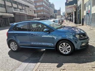 2014 Volkswagen Polo 1.2 TSI Comfortline, Blue with 121000km available now!