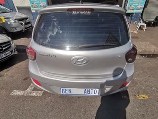 2017 Hyundai i10 1.1 GLS, Silver with 87000km available now!