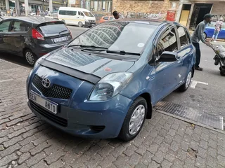 2008 Toyota Yaris 1.3 T3 5-Door, Blue with 91000km available now!