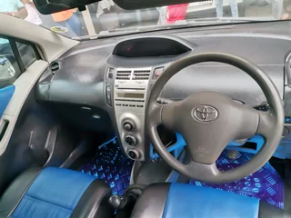 2008 Toyota Yaris 1.3 T3 5-Door, Blue with 91000km available now!