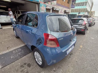 2008 Toyota Yaris 1.3 T3 5-Door, Blue with 91000km available now!