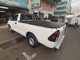 2023 Toyota Hilux 2.4 GD-6 4x4 SR, White with 89000km available now!