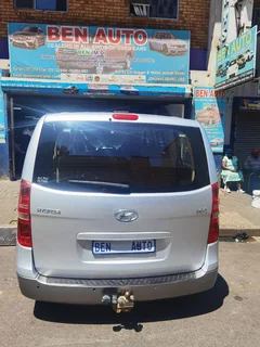 2009 Hyundai H1 2.4 CVVT Wagon GLS, Silver with 144000km available now!