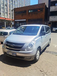 2009 Hyundai H1 2.4 CVVT Wagon GLS, Silver with 144000km available now!