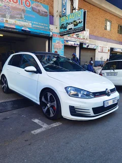 2015 Volkswagen Golf 2.0 GTI DSG, White with 106000km available now!