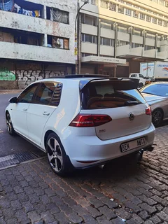2015 Volkswagen Golf 2.0 GTI DSG, White with 106000km available now!