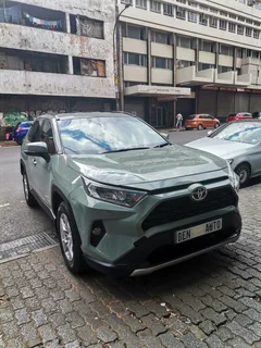 2020 Toyota RAV4 2.0 GX 5-Door 4x4, Green with 106000km available now!